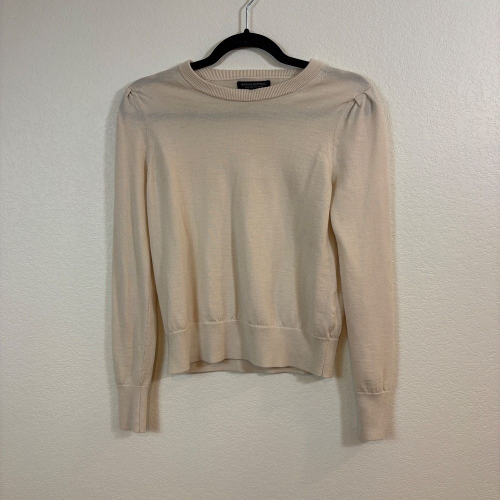 Banana Republic Sweater Womens XS Cream Merino Wool Puff Shoulder Preppy Luxury